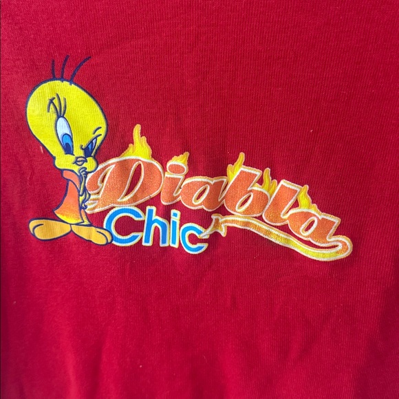 Looney Tunes Medium Ribbed Stretch 100% Cotton Red Tweety Bird Diablo Chic Tee - Picture 2 of 4